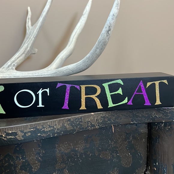 TRICK or TREAT Block Sign - Picture 3 of 3